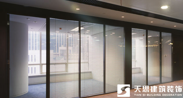 <a href=http://www.jybxdl.cn/ target=_blank class=infotextkey>合肥辦公室裝修</a>玻璃