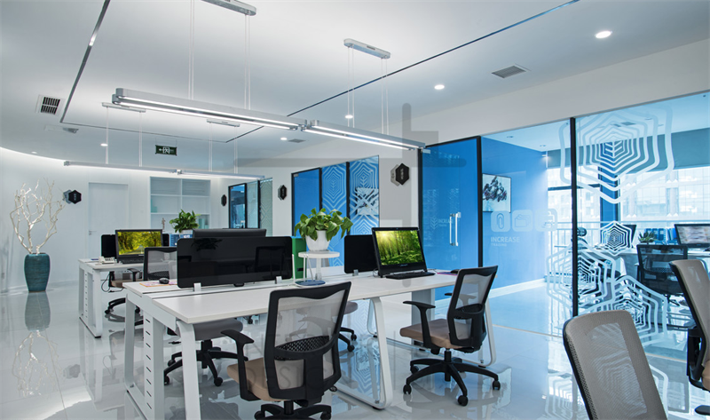 <a href=http://www.jybxdl.cn/ target=_blank class=infotextkey>合肥辦公室裝修</a>怎樣實現和諧的布局設計清爽自然